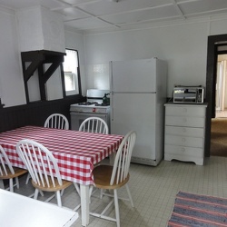 cottage-6-kitchen